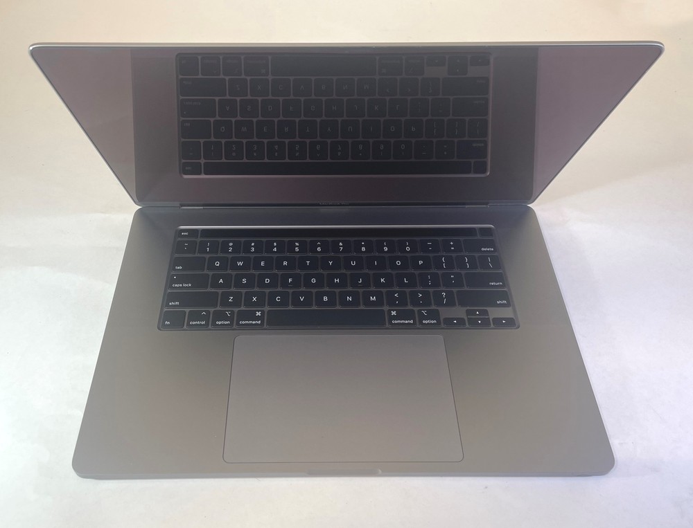 Apple MacBook Pro A2141 i9-9880H 16GB/2TB SSD 2019 Sonoma (Space Grey)