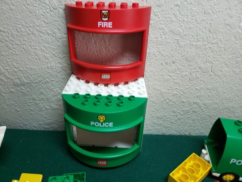 Lego Duplo 2811, Fire Truck Police Station Vehicles & Figures, INCOMPLETE, As-IS - Picture 6 of 11