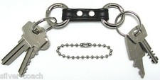 UNISEX LEATHER TWIN GATE RING VALET KEY FOB - REMOVE KEYS WITH JUST A FLICK 