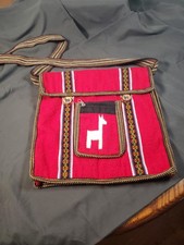 Handmade Red Wool Alpaca Crossbody/Messenger Bag Made In Peru White Llama Graphi