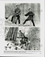 1993 Press Photo Sylvester Stallone & Janine Turner in "Cliffhanger" Movie
