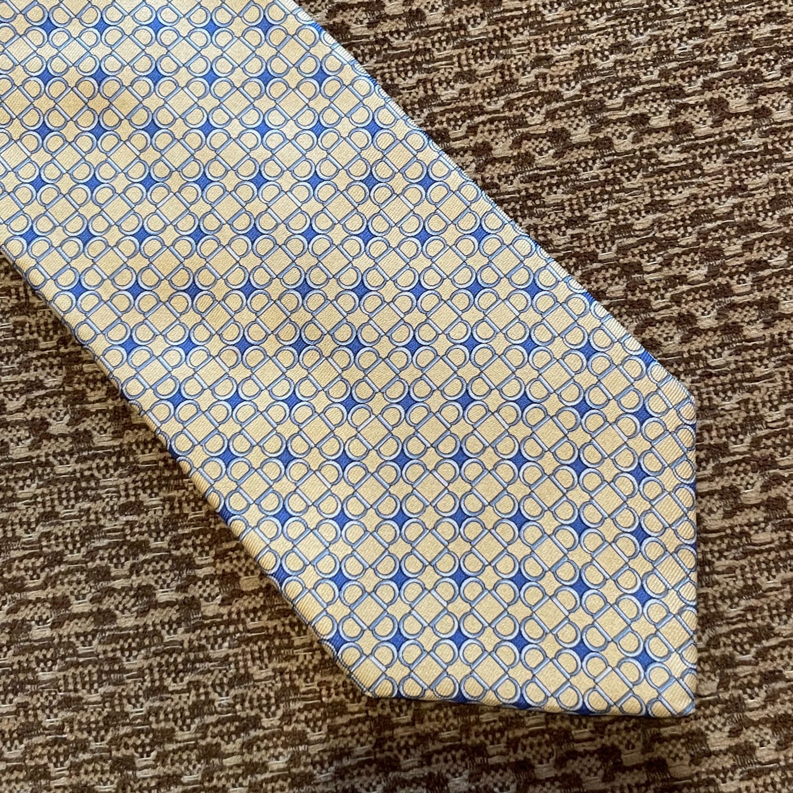 Picture 3 of 4