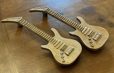 Hard Rock Cafe große massive Messing Gitarre Türgriffe je 3 kg sehr selten