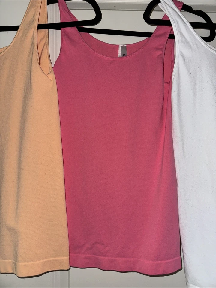 nikibiki tanks! Set Of 3-Medium Peach, Pink, White - Image 3 of 4