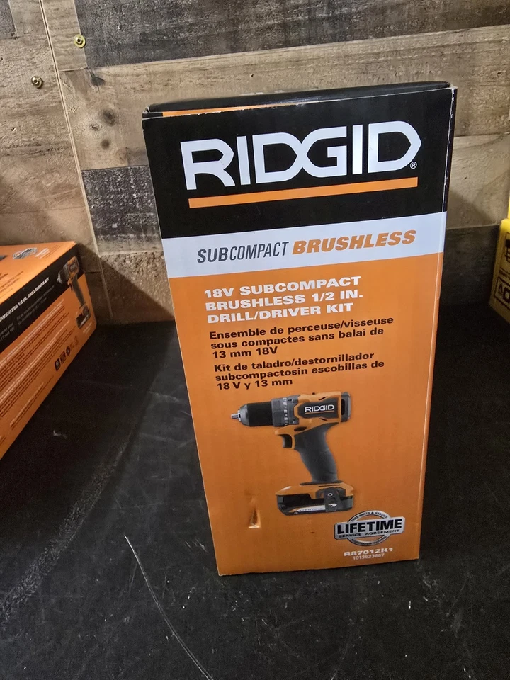RIDGID 18V SubCompact Brushless Cordless Drill/Driver Kit R87012K1 2 Ah Battery - Image 2 of 3