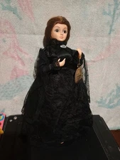 Mrs. Jane Pierce First Lady Porcelain Doll Mint Condition