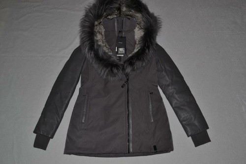 DOWN COAT WITH LEATHER SLEEVES 