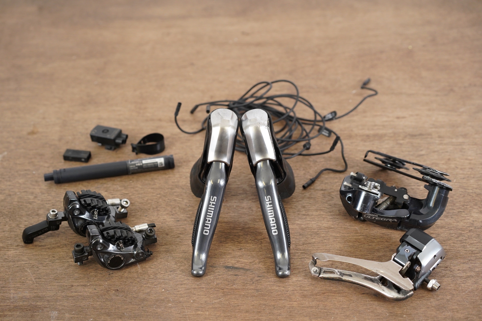 Shimano Dura-Ace 9070/R785/Ultegra 6870 Di2 11 Speed