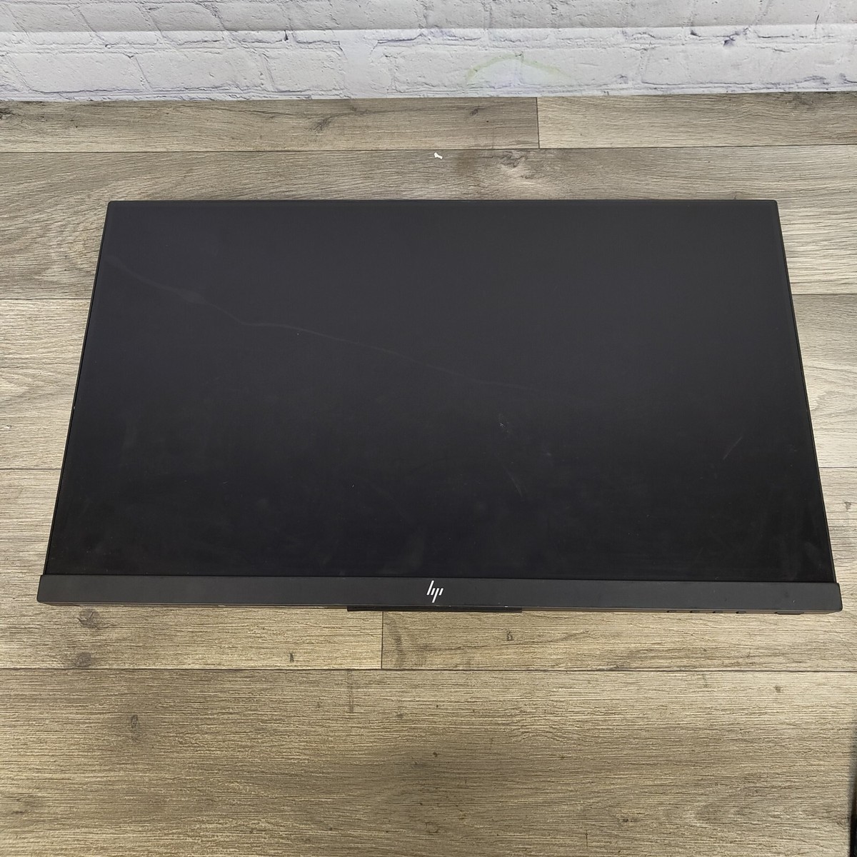 HP Z23N G2 23 Inch Full HD IPS - Ultra Sharp - Spares Or HP Z23N G2 23 Inch Full HD IPS - Ultra Sharp - Spares Or