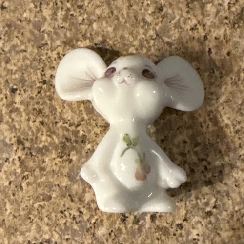 FENTON White Mouse Signed Hand painted