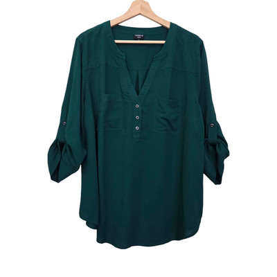 Torrid Sz 2 2X Harper Emerald Green Roll Tab Sleeve Lightweight Blouse V-Neck