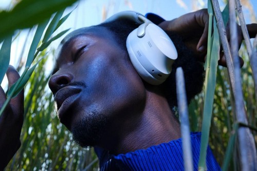 Bose QuietComfort Ultra Noise Cancelling Headphones (White Smoke), Headphones, - Picture 8 of 8