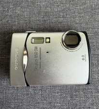 Olympus Stylus 850 SW Digtal Camera Silver w/ Battery - UNTESTED