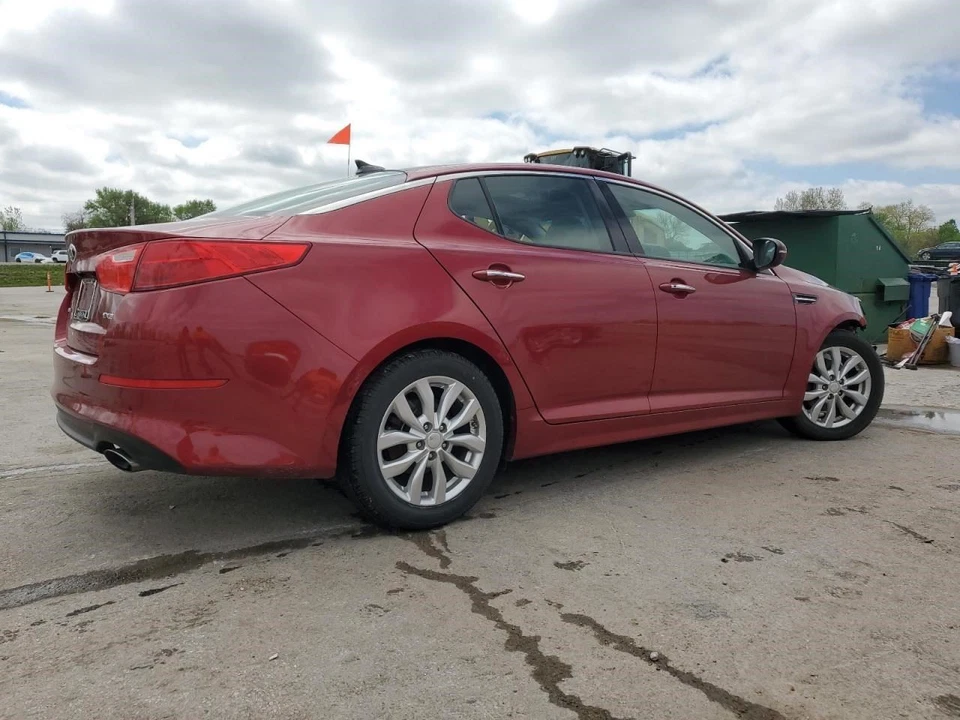 2012-2015 KIA OPTIMA Fuel Filler Door Red 695104C000 12-15 - Imagem 4 de 4