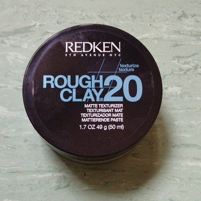 Redken Rough Clay 20 50 ml matte Styling-Paste für starke Struktur und Halt.