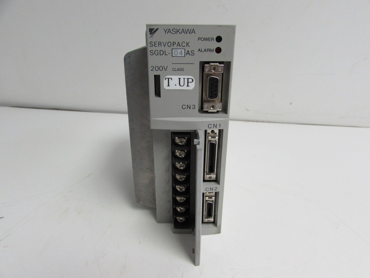 YASKAWA SGDL-04AS SERVOPACK 200-230V 50/65HZ 1PH 6A 400W ***XLNT