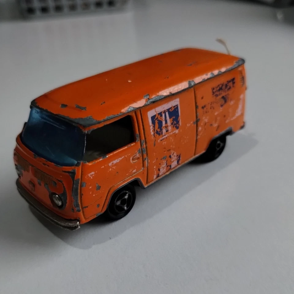 Furgoneta de ruta automática de servicio vintage Majorette Nº226 VW FOURGON Foto 2 de 4