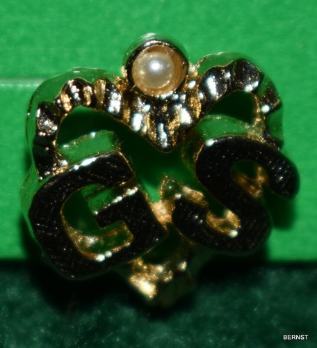 GIRL SCOUT POST EARRINGS - Picture 5 of 6