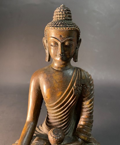 Beautiful Ancient Bronze Seating Buddha Statue With Perfect Details, Rarity - Picture 2 of 10