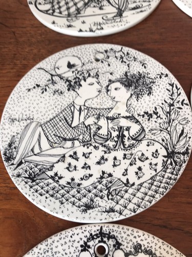 Complete Set Of Twelve Bjorn Wiinblad Nymolle Months Of Love Wall Plates Denmark - Picture 4 of 10