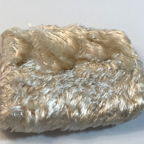Vintage Doll Hand Muff Off White Fur with Red Lining ~ 3.5” Long - Picture 6 of 8
