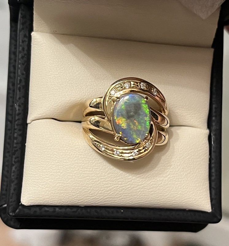 1.74 ct. Australian Crystal Opal Ring Size 7.0 in 18K Yellow Gold