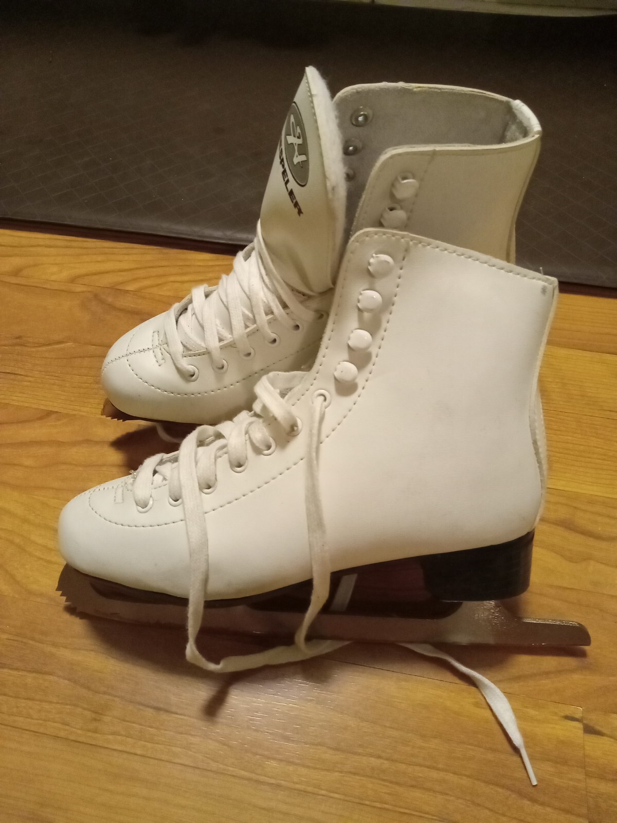 Hespeler Senior size 5 USA/37 EUR Women's Ice Figure Skates Excond eBay