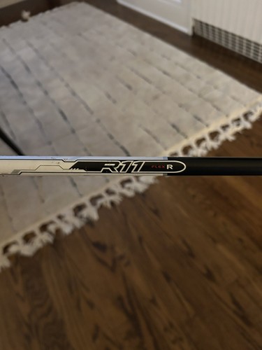 TaylorMade R11 Driver 10.5* Fujikura Blur 60g R flex Stiff Graphite Mens RH - Picture 4 of 6