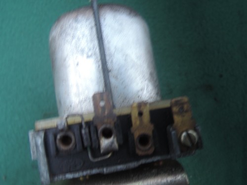 VOLVO 240 / 245 Used Original SWF Brand WINDSHIELD WIPER MOTOR - Picture 8 of 10