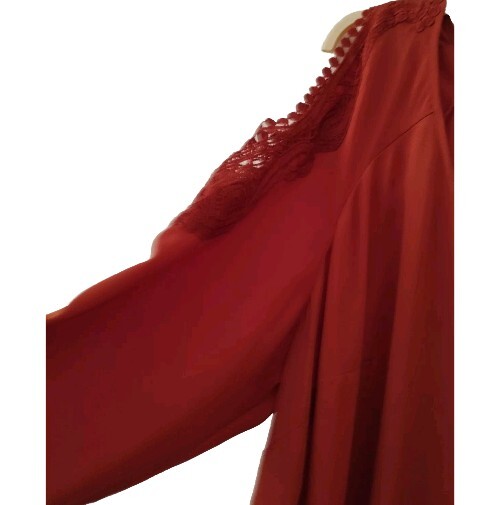 ️Lovely F&F Brick/Long Sleeve/Cold Shoulder/Lace Detail Top/Slimming