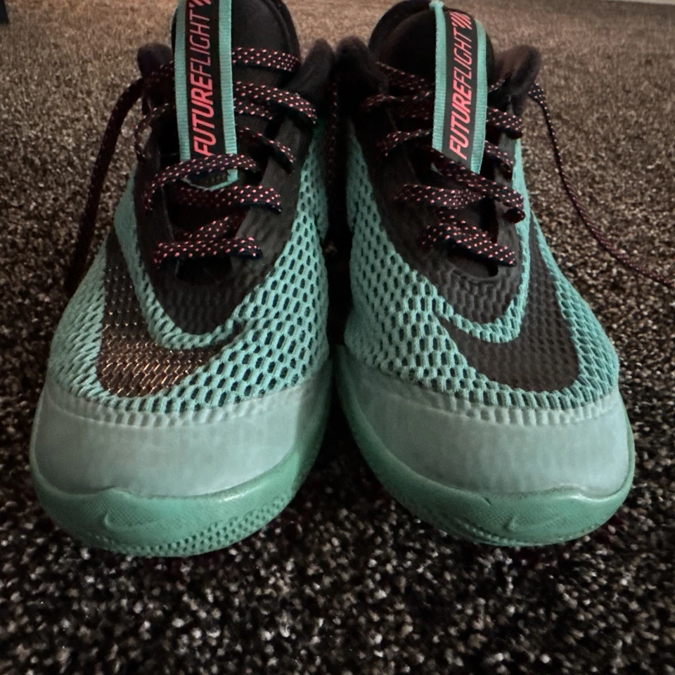 Nike Future Flight (GS) Negro Jade Corredor Zapatos Tenis AH3430-006 EE. UU. ¡Talla 5y! Foto 4 de 4