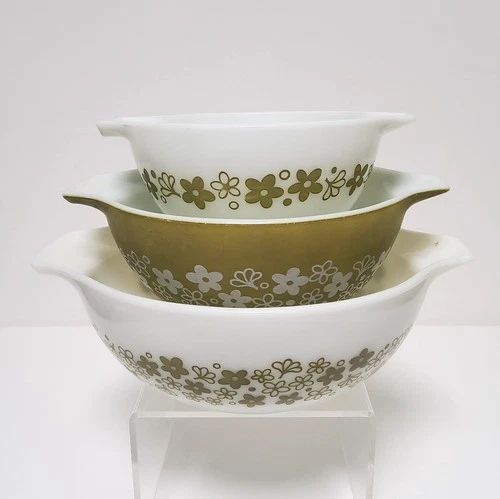 Vtg Pyrex Spring Blossom Crazy Daisy Cinderella Nesting Bowls 441,442,443