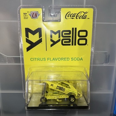 M2 Machines CHASE Mellow Yellow 1969 Camaro Z28 Funny Car 1 Of 750