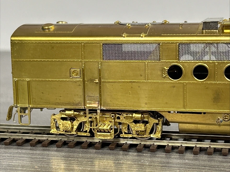 Overland Models HO Brass OMI-5220 FT ‘B’ Locomotive D&RGW *Pre-Owned/LN! - Image 3 of 4