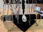 13 Pcs Vintage Some Signed Decorative Jewelry 1950S Early 60S Nice Variety￼ — photo 2