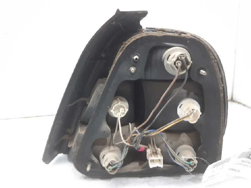 96206578 piloto trasero izquierdo para DAEWOO LEGANZA 2.0 CDX 5260408 - Imagen 2 de 4