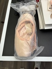 pointe shoes ballet