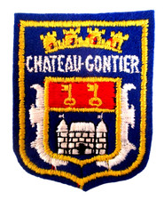 ECUSSON CHÄTEAU-GONTIER♦️MAYENNE♦️PAYS-DE-LA-LOIRE♦️ Brodé ♦️