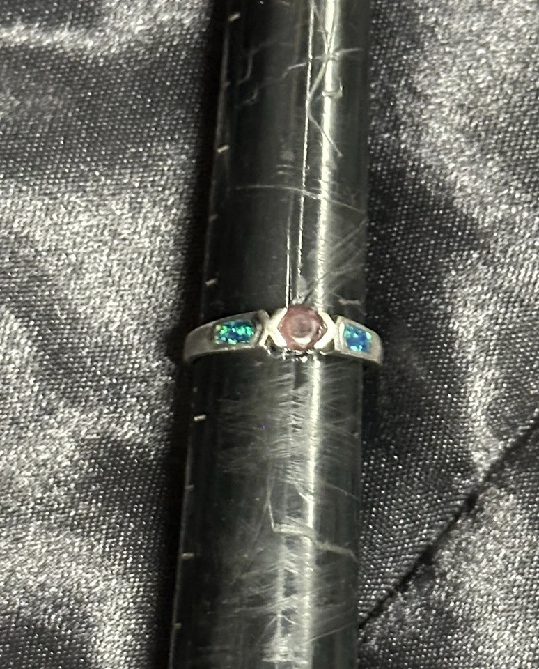 纯银紫水晶和蓝色火蛋白石戒指 尺寸 7 1/2 — 第 2/4 张图片