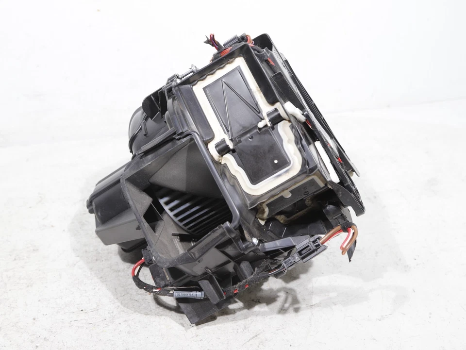 BMW 528i 535i 550i 640i 740i 750i 760i F01 F06 F10 F12 2011-16 motor soplador OEM Foto 2 de 4