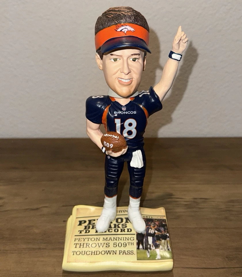 Periódico Peyton Manning Denver Broncos 509th Touchdown NFL Bobblehead FOCO NUEVO EN CAJA Foto 2 de 4