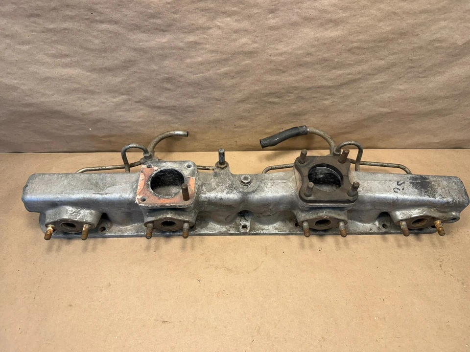 Coletor de admissão Jaguar XK150 fabricante de equipamento original C14809A - Imagem 4 de 4