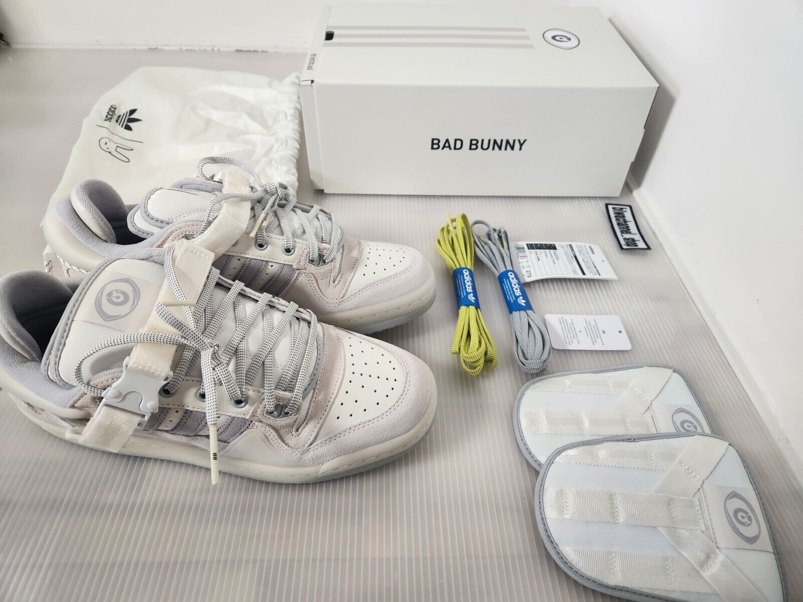 BAD BUNNY × ADIDAS ORIGINALS FORUM LOW 