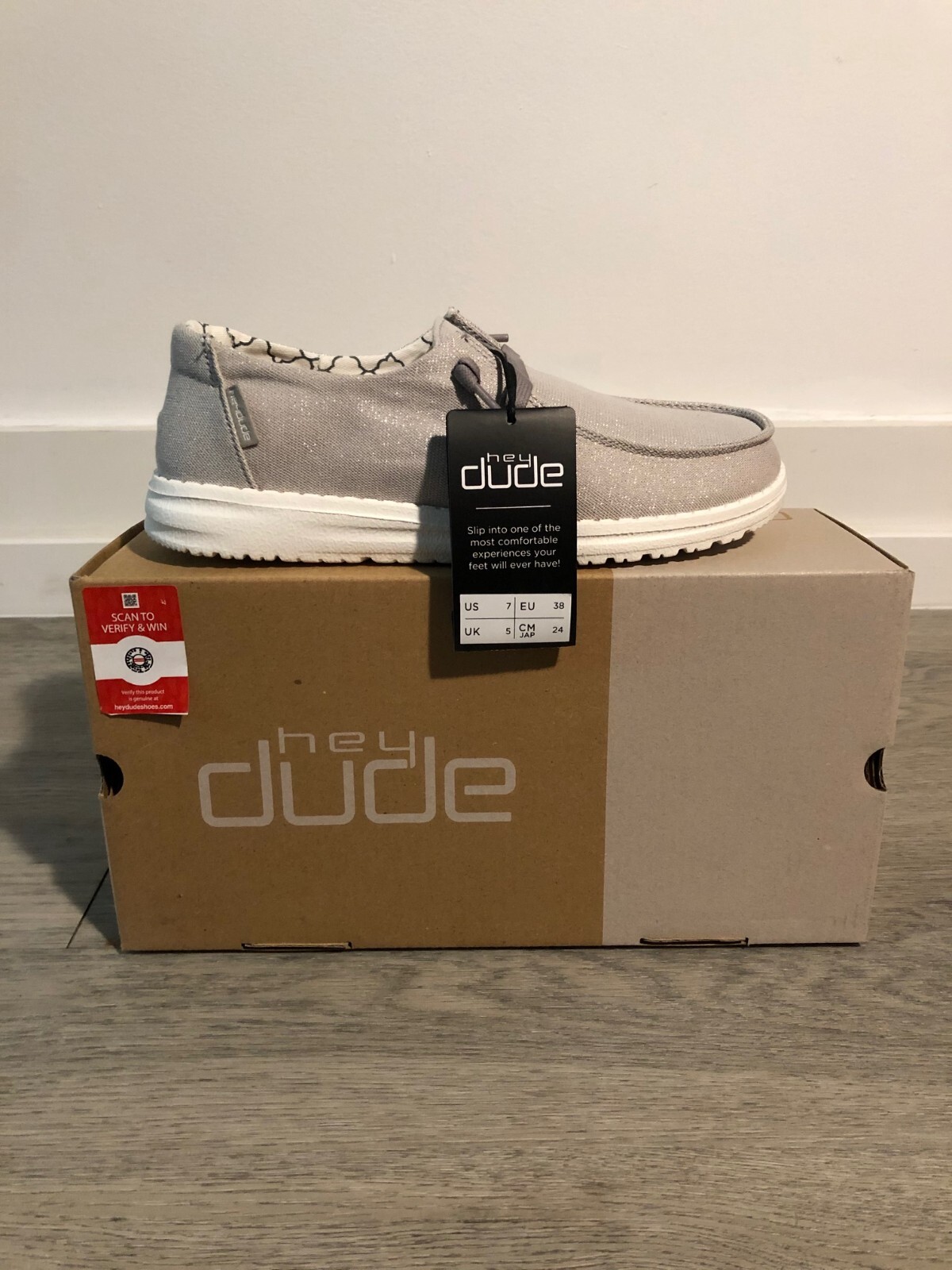 Hey Dude Wendy Sparkling Pearl Canvas Sneaker Shoe Women&amp;amp;amp;#039;s Sizes US 6-10NEW