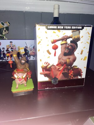 Supercell Clash of Clans/ Royale Clash Hog Rider lunar new year 2019 statue