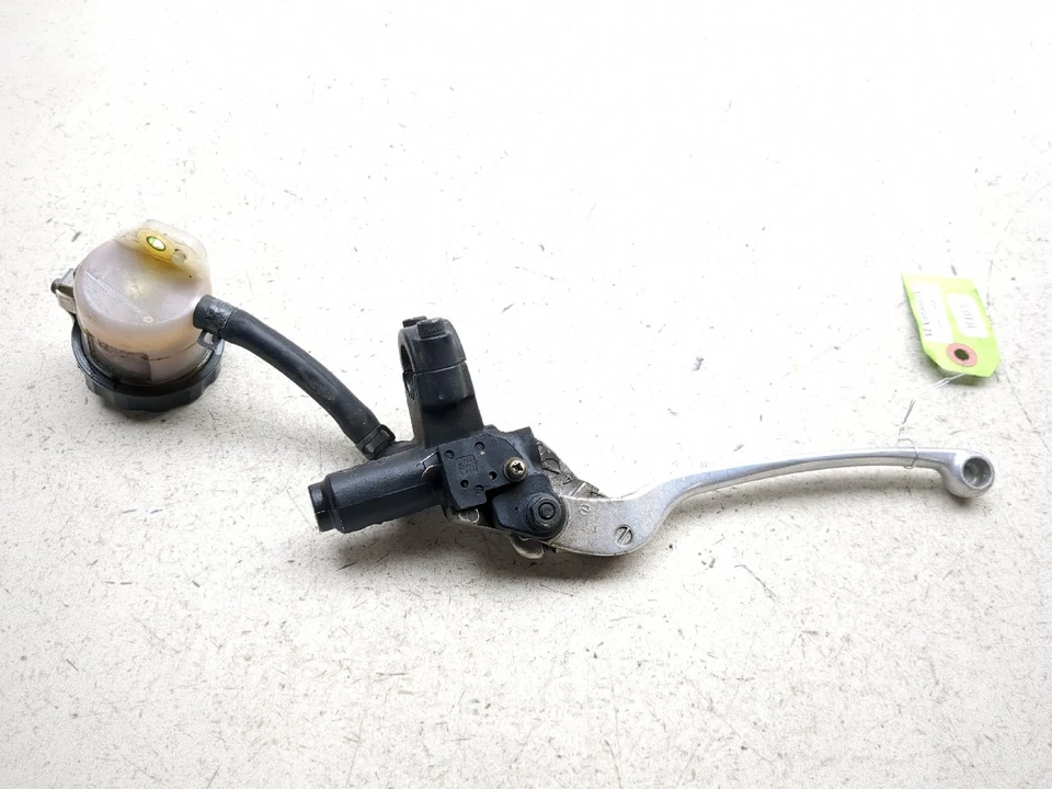 00-02 Kawasaki Ninja ZX6R ZX6 Right Front Brake Master Cylinder - Image 3 of 4