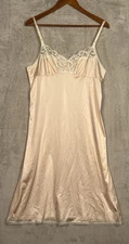Vintage Vassarette Full Slip Gown 38 Peach Satin Lingerie Lace Babydoll USA Pale
