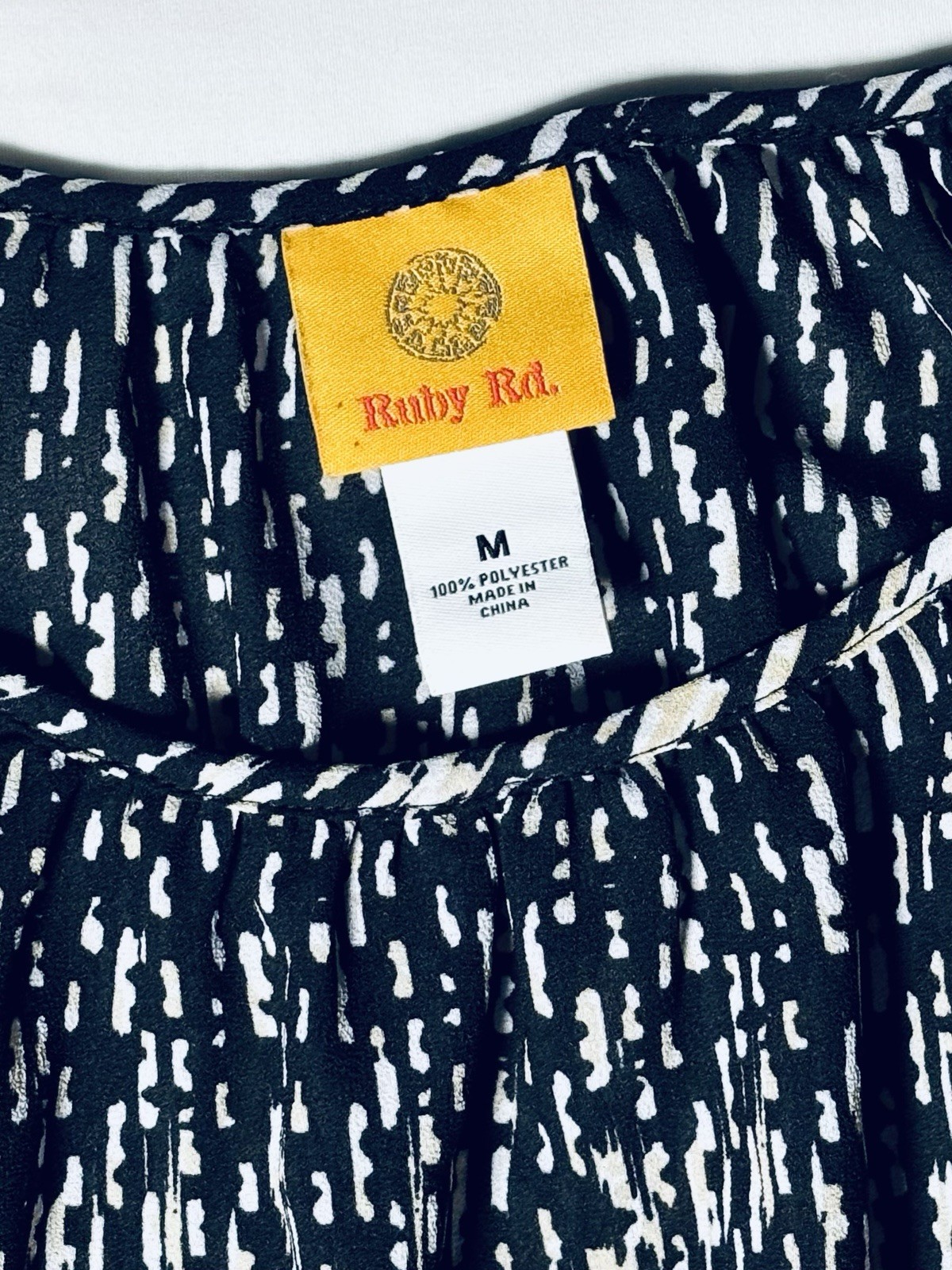 Ruby Rd Lightweight Flowy Pullover Print Top Wome… - image 2