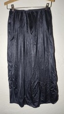 Vintage Vanity Fair Women's Size Med 32 Half Slip 11-717 Nylon Lace Trim Skirt