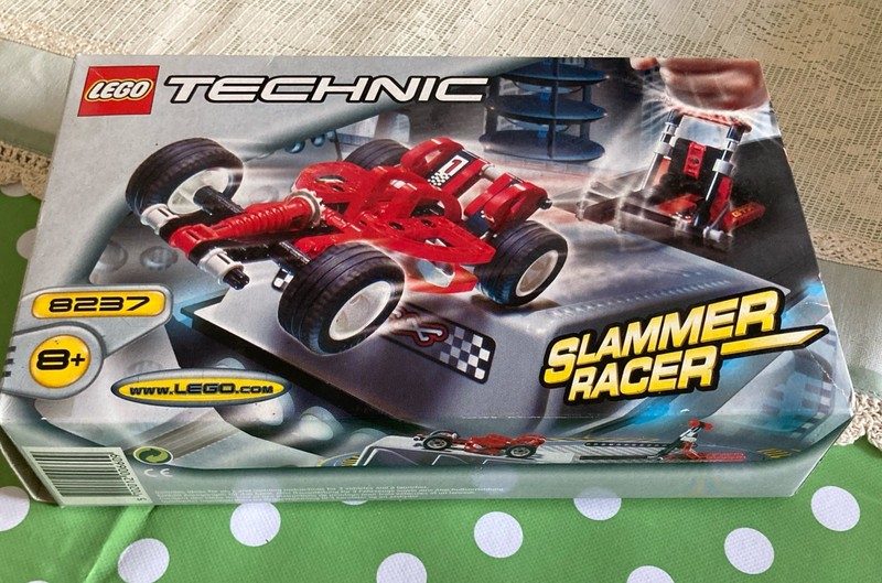 LEGO TECHNIC: Formula Force Slammer Racer (8237) contents sealed